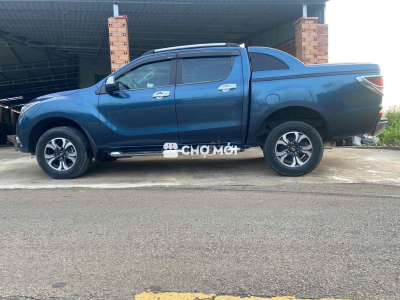 Mazda BT 50 2016 2.2L 4x2 AT - 180 km Xe Zin đẹp