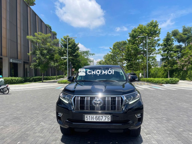 Bán xe Toyota CRUISER PRADO màu đen,nội thất kem