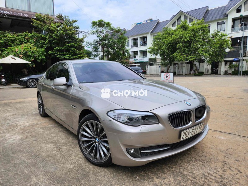 BMW 5 Series 2011 528i - 160000 km