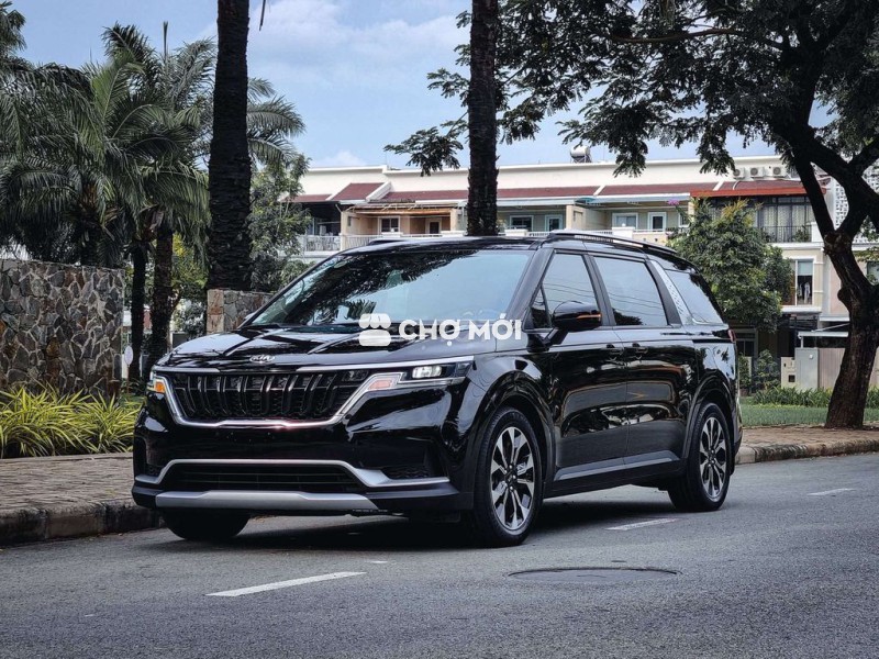 Kia Carnival 2022 2.2D Luxury - 1 chủ k chạy dv