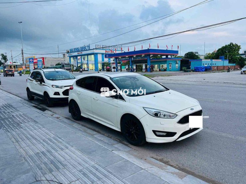Focus 2018 Sport xe gia đình sử dụng từ đầu.