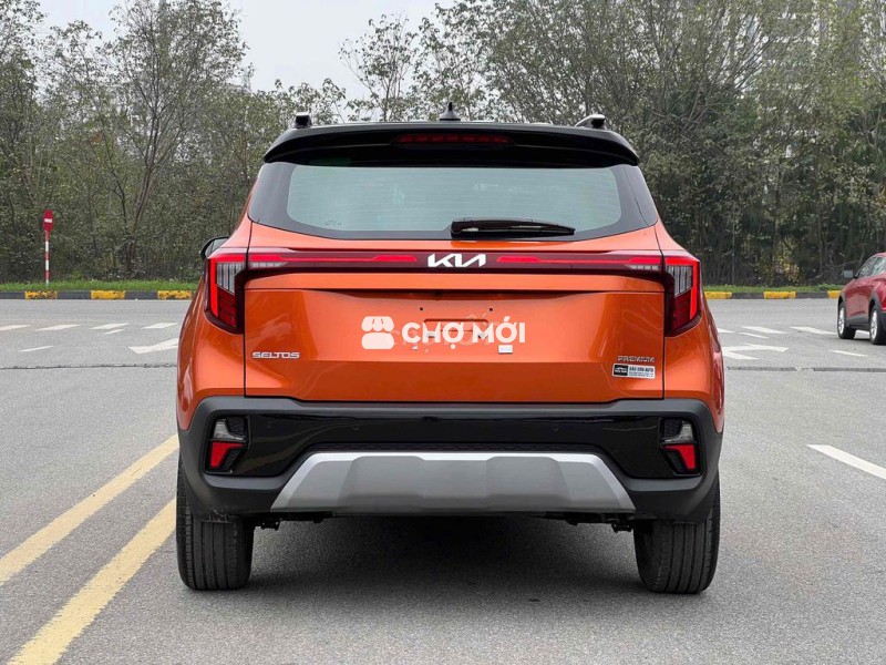 Kia Seltos 2024 Premium 1.6 AT - 7000 km