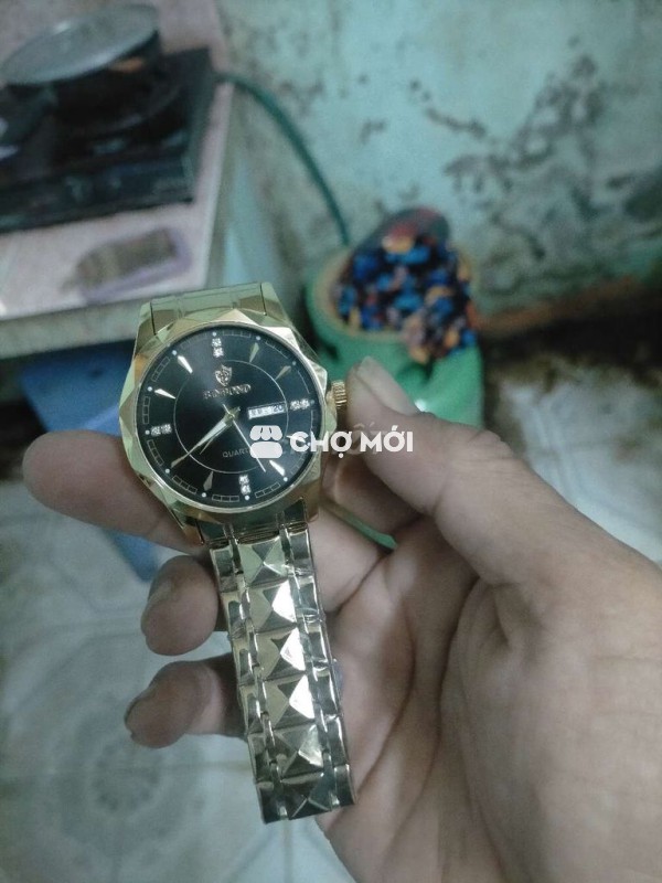 Cần bán đồng hồ mới 99%