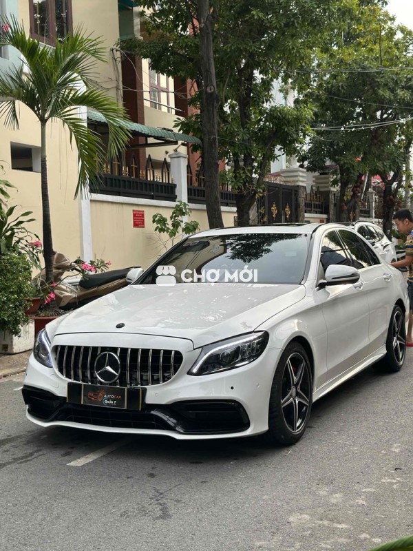 Mercedes Benz C300 AMG Class 2016 - 86000 km