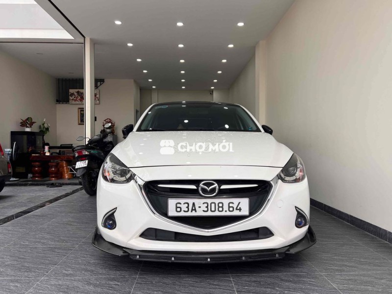 Mazda 2 2016 1.5 AT Hatchback - 89000 km