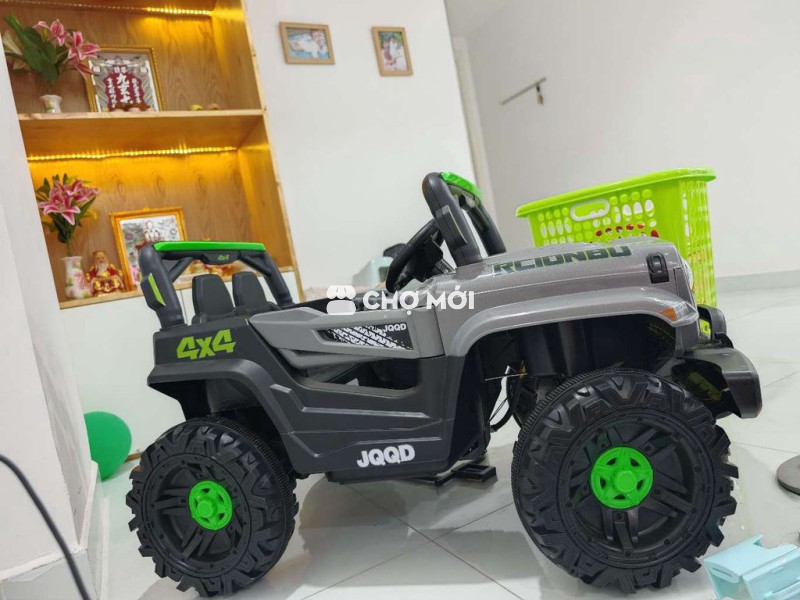 XE TỰ LÁI CHO BÉ - CÓ ĐIỀU KHIỂN - TẢI 50KG