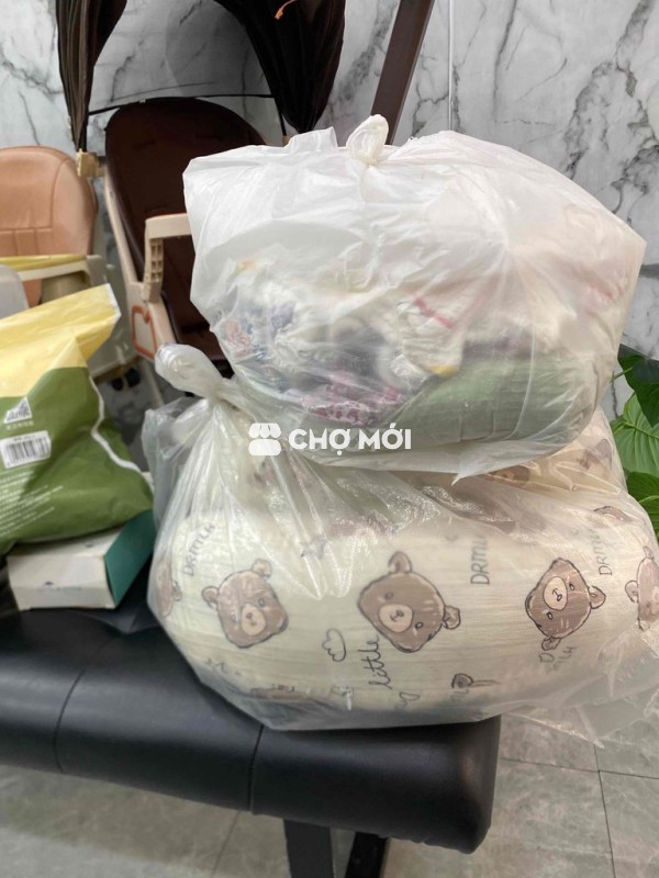 tặng đầm bầu cho mẹ bầu khó khăn