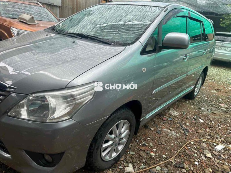 Toyota Innova 2011 V - 90000 km