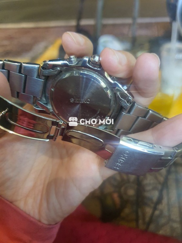 Đồng hồ chống nước hiệu seiko chronograph 100