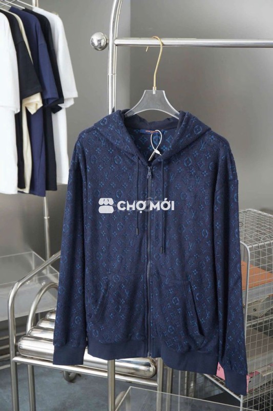 Áo Khoác Nỉ LV