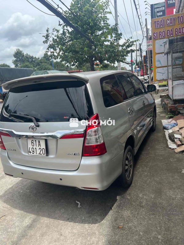 Toyota Innova 2015 2.0E - 132000 km