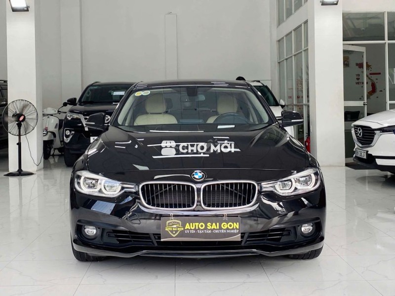 BMW 320i 2015 model 2016 35.000km một chủ từ đầu