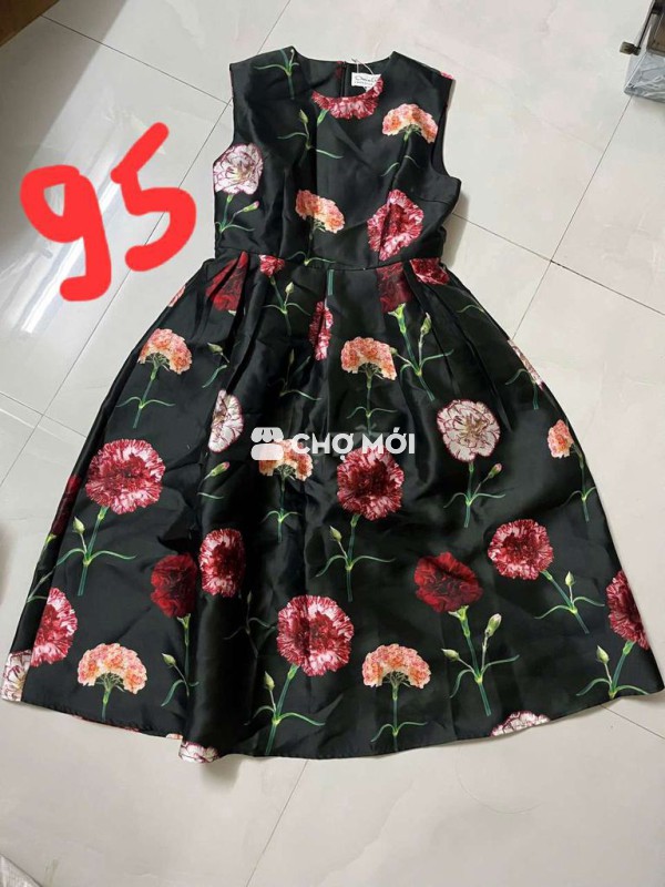 Váy nữ, đầm nữ mặc vài lần, bán rẻ dọn nhà