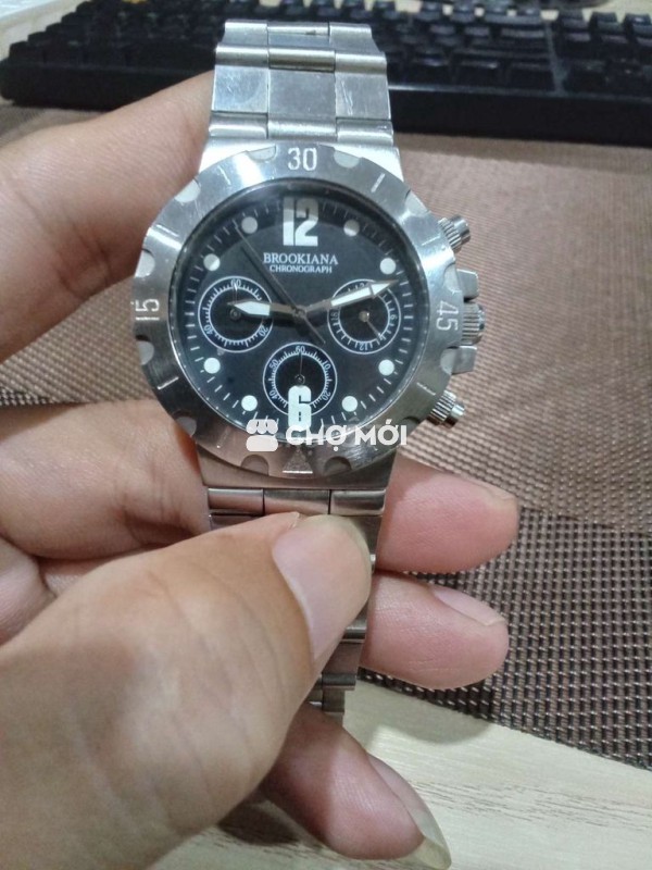 Brookiana thiết kế dây độc đáo mạnh mẽ.