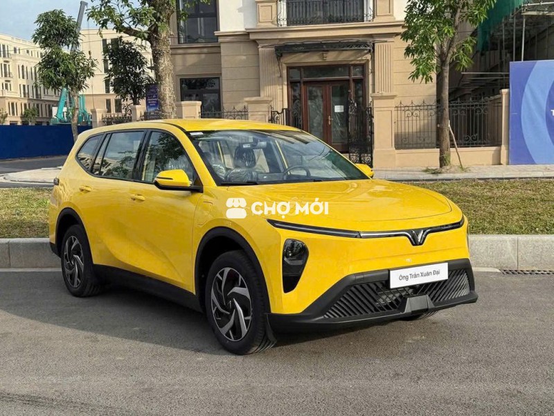 LIMO GREEN GIAO XE SỚM NHẤT TÀI CHÍNH 72TR CÓ XE