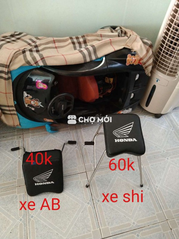 Ghế ngồi xe cho bé