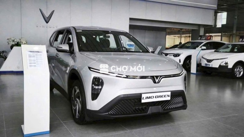Limo Green Giao Xe Sớm + Ưu Đãi & HT Vay LS Thấp