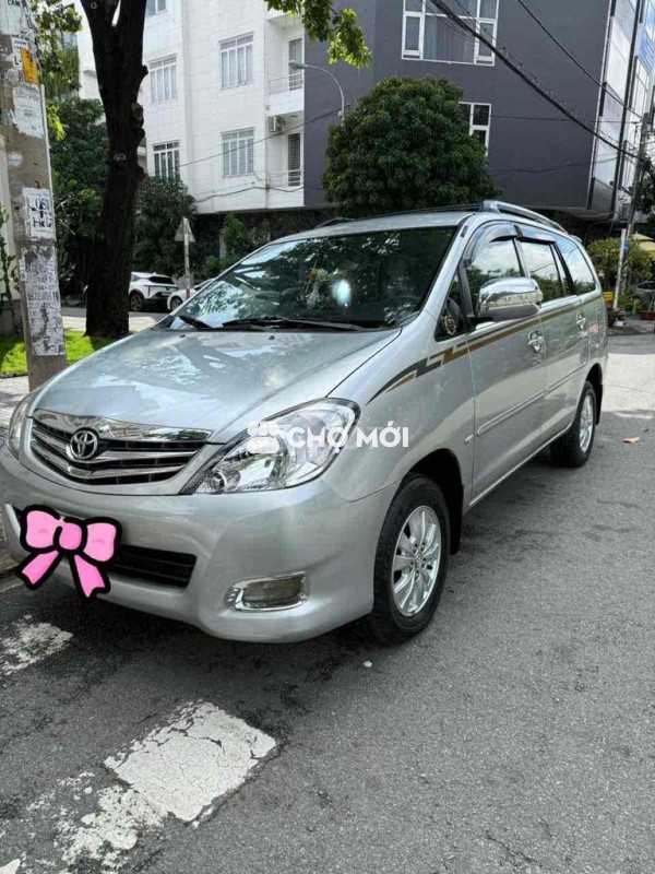 Toyota Innova 2.0  2010 V máy số zin rất đẹp.
