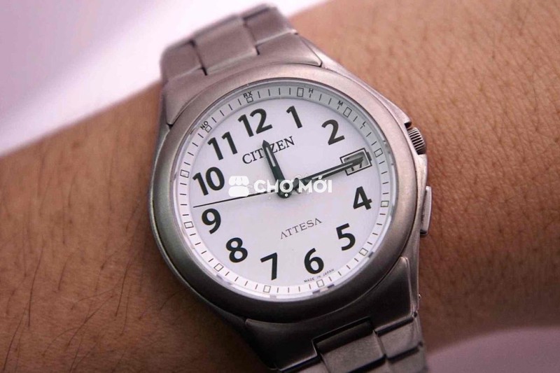 Citizen Attesa – Thanh lịch, siêu nhẹ với vỏ Titan