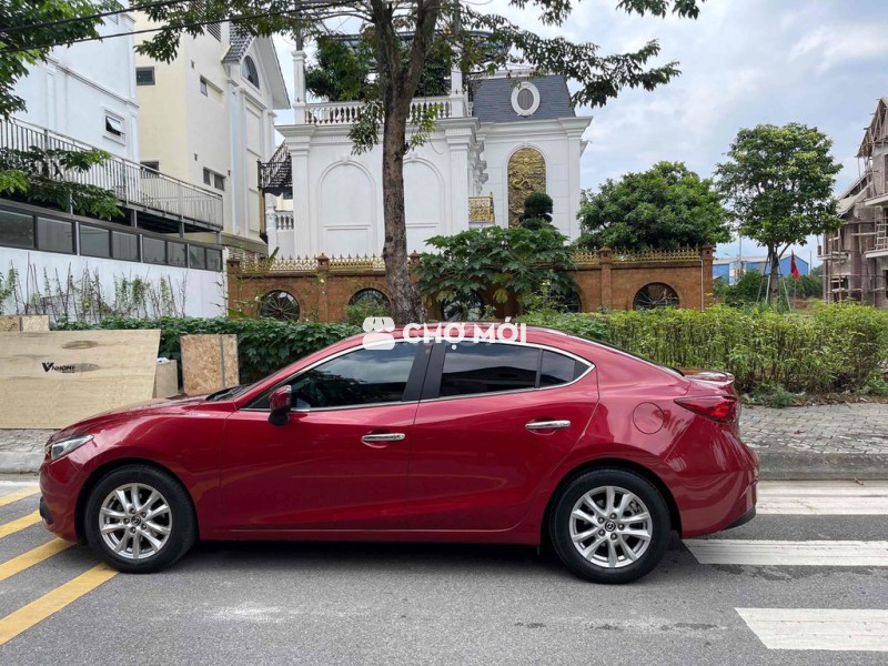 Mazda 3 2015 1.5 AT Hatchback - 900000 km