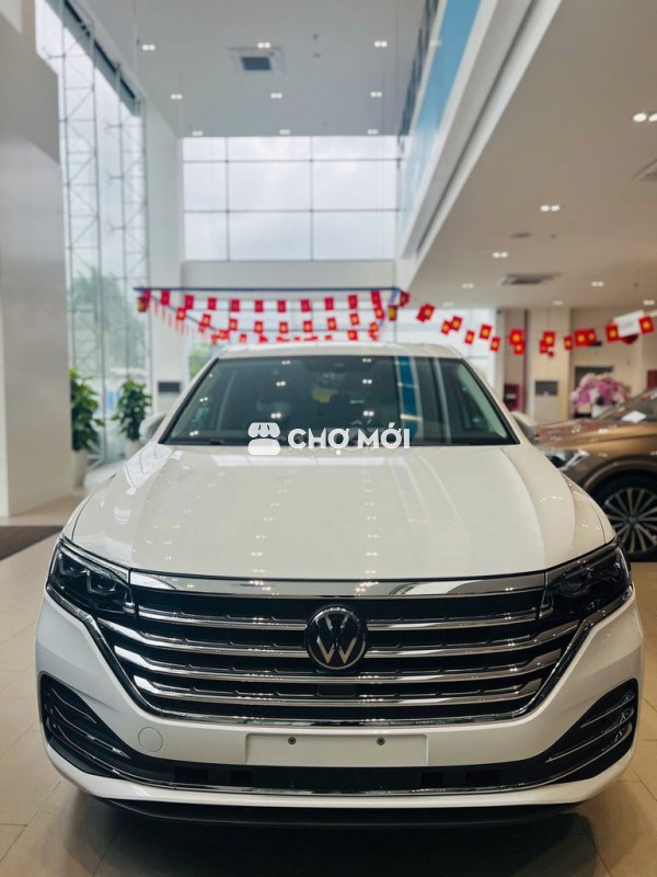 Volkswagen Viloran Ưu Đãi Tốt Giao Xe Ngay