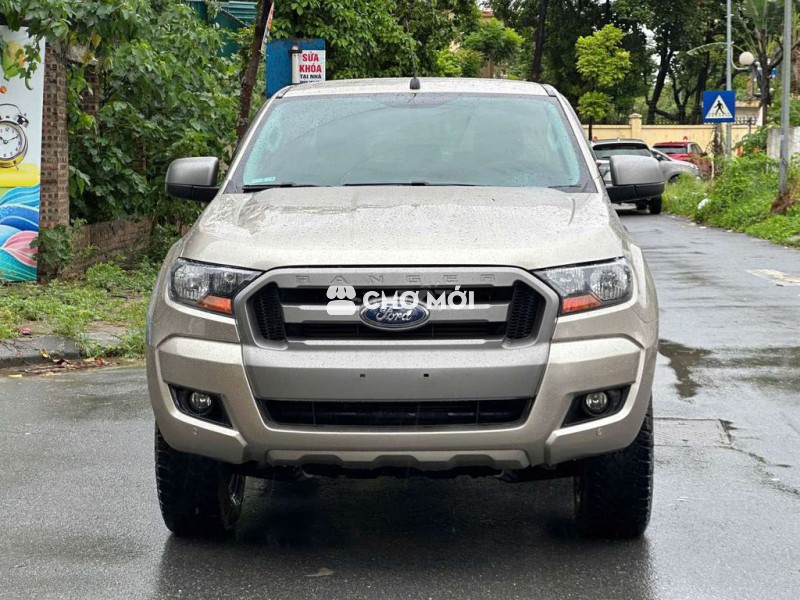 Ford Ranger XLS 2.2AT 4x2 sx2016 BH 6 tháng xe đẹp