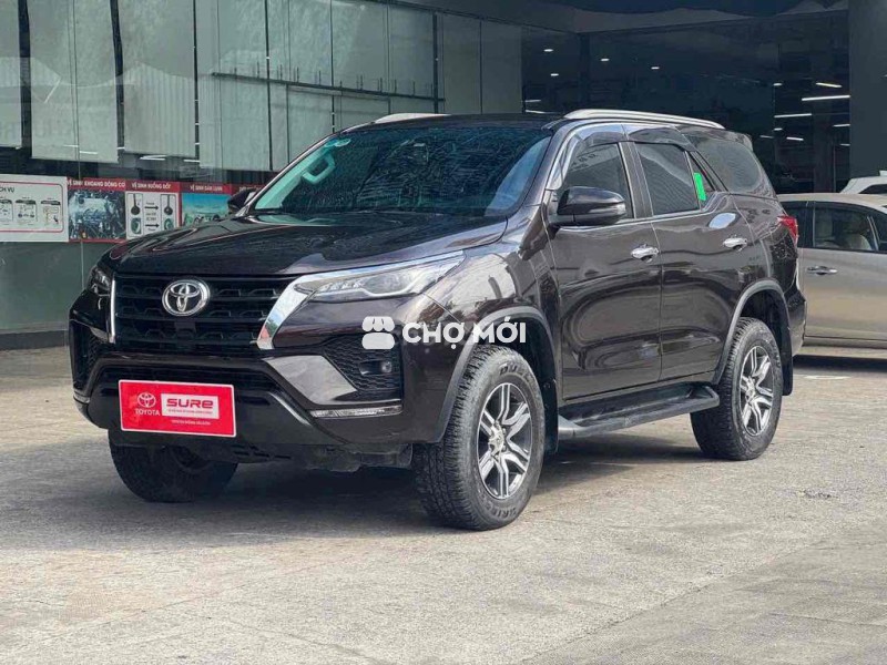 Toyota Fortuner dầu tự động 2020 mẫu mới đi 46.000