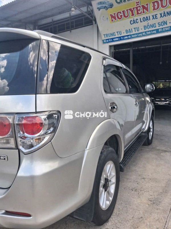 Toyota Fortuner 2013 - 300000 km