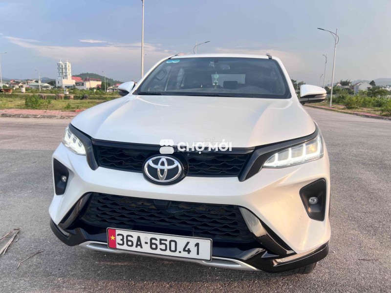Toyota Fortuner 2021 2.4G Legende ODD chuẩn 5v km