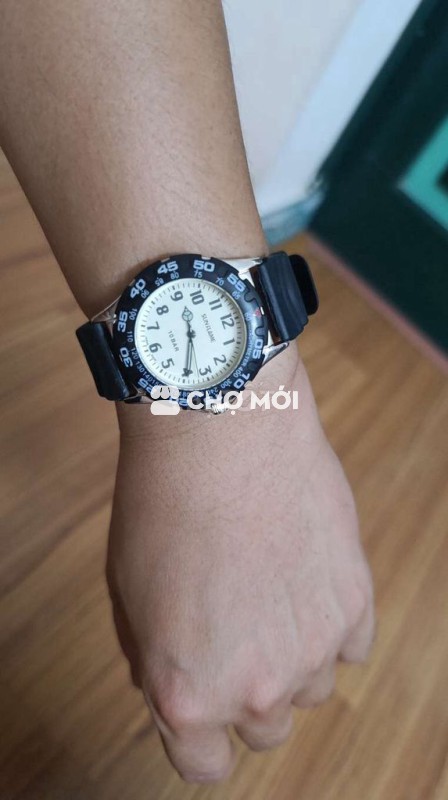 Đồng hồ thợ lặn sai 39 .