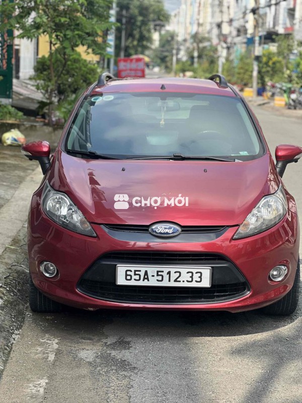Ford Fiesta 2011 1.6 AT Hatchback - 83000 km