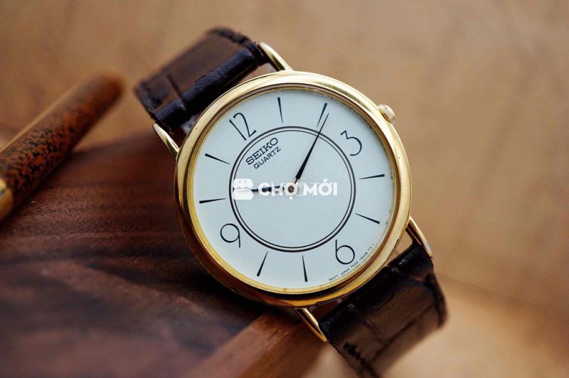 Đồng Hồ SEIKO QUARTZ 7100-8040 Chính Hãng