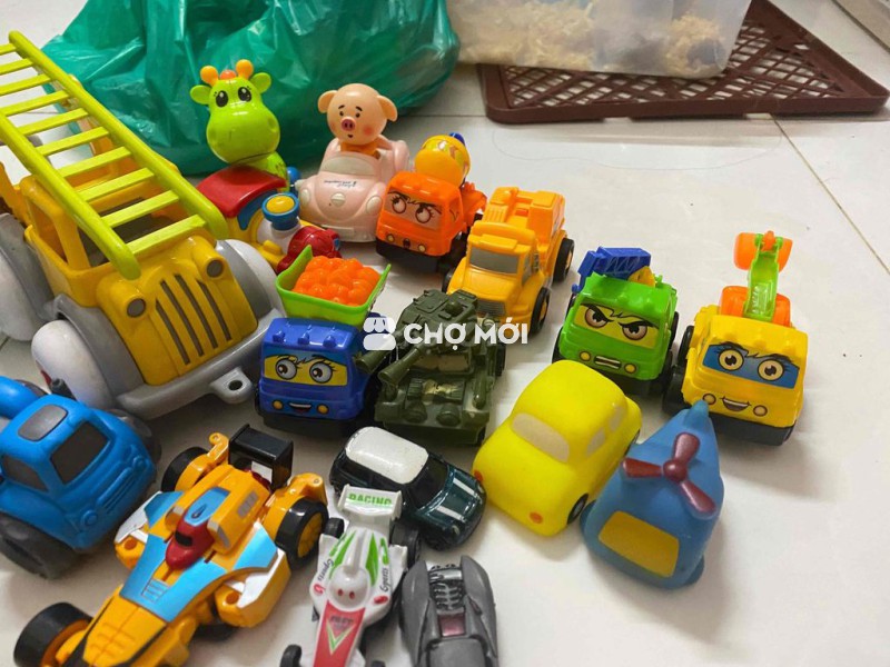 pass các xe còn chạy dc còn mới nhé