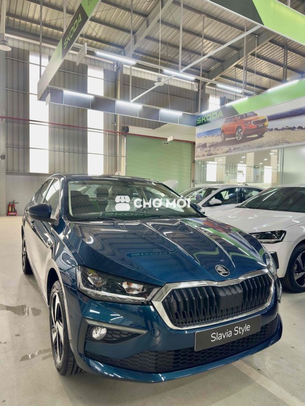 Skoda Slavia Lava Bule
