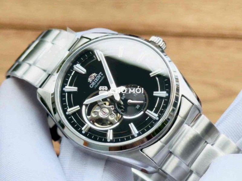 Orient Small Second