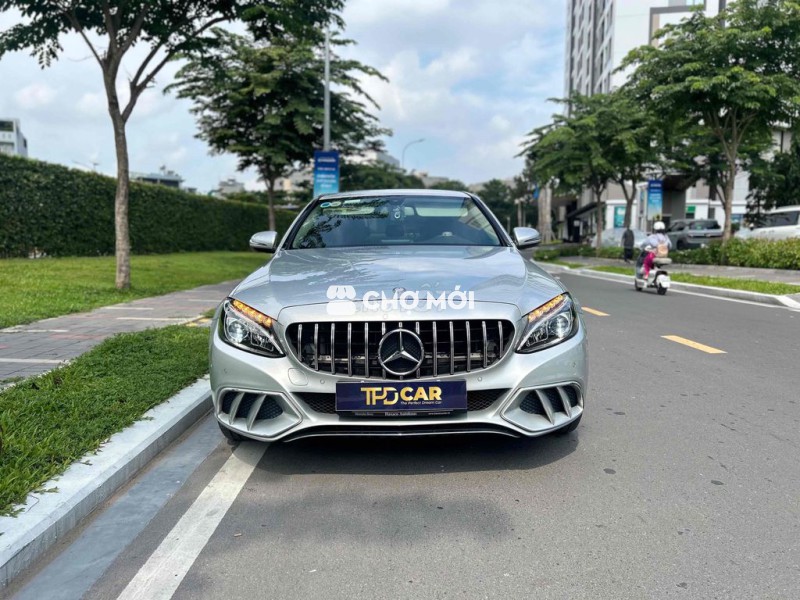Mercedes Benz C200 Sản xuất 2016