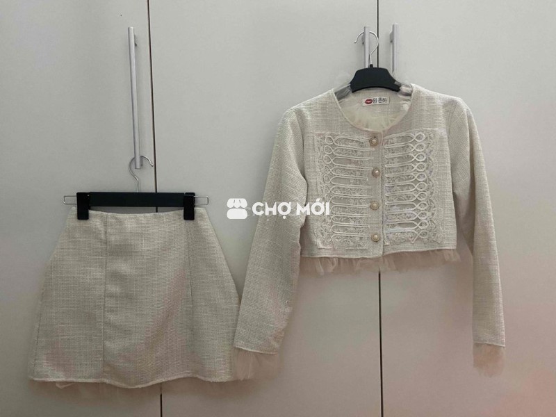 set dạ tweed trắng kem phối ren