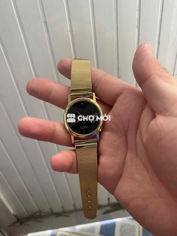 ĐỒNG HỒ NHẬT KIỂU MOVADO ĐÍNH 1 VIÊN SOÀN