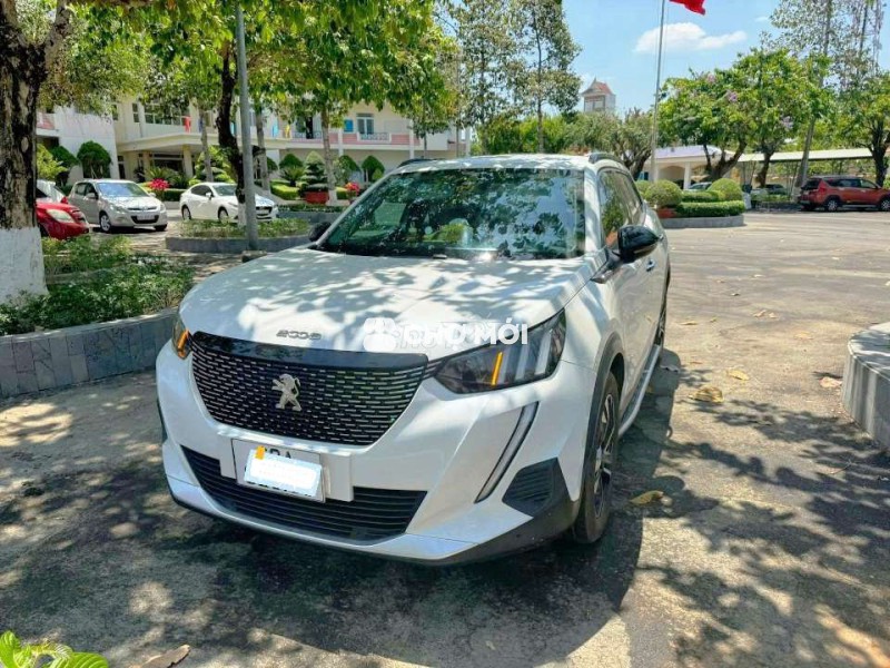 Đổi xe bán nhanh Peugeot 2008. Sản xuất năm 2021