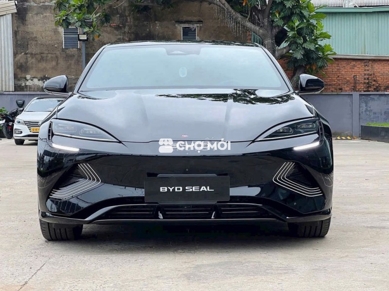 Chỉ với 185tr sở hữu BYD Seal, xe sẵn giao ngay