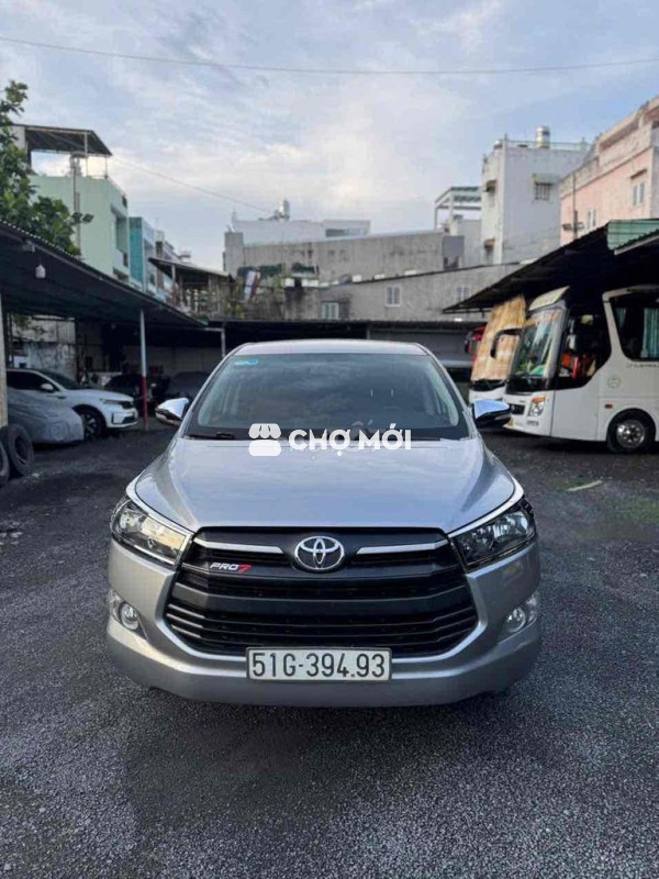 Toyota Innova 2017 2.0E - 96000 km