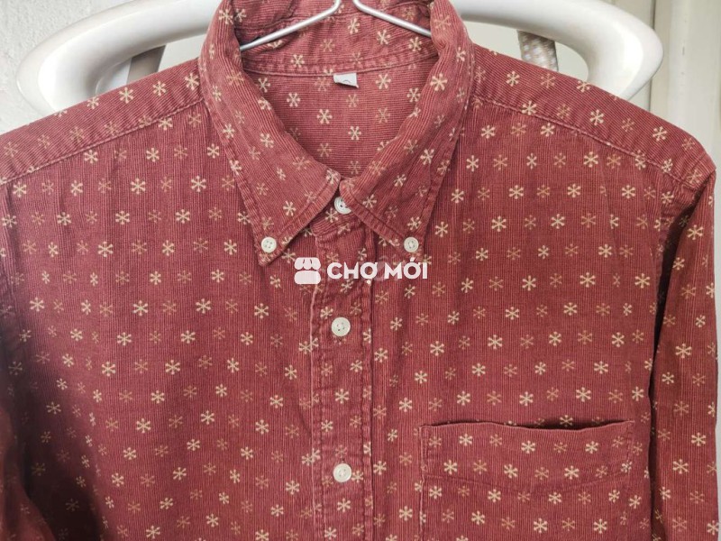 Sơ mi dài tay nhung hoa Uniqlo sz L