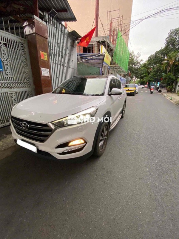 Hyundai Tucson 2017 2.0 AT Spec - 90000 km