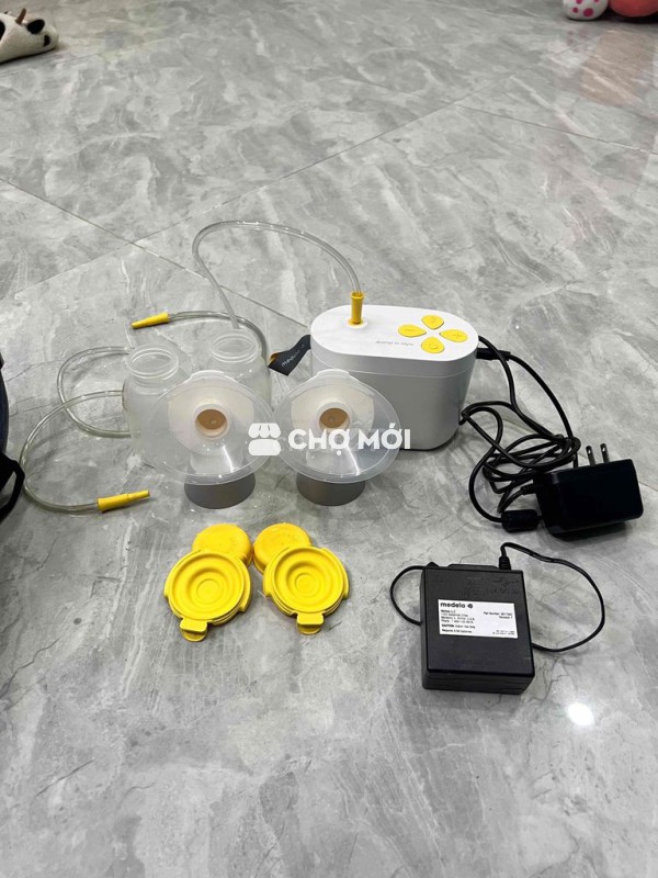 Máy hút sữa Medela Pump in style