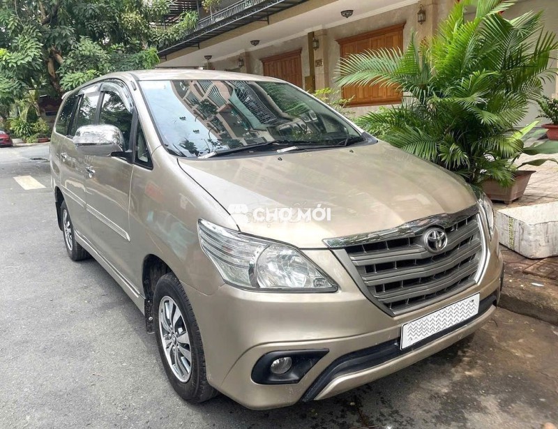Toyota Innova 2016 2.0E zin xe gia đình chính chủ