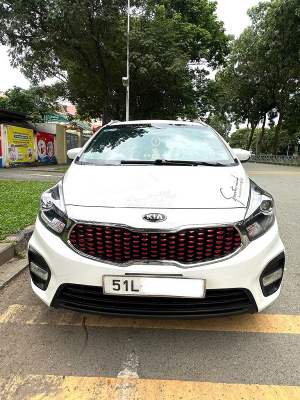 Bán xe Rondo 2020 bản full, xe cực đẹp, giá rẻ