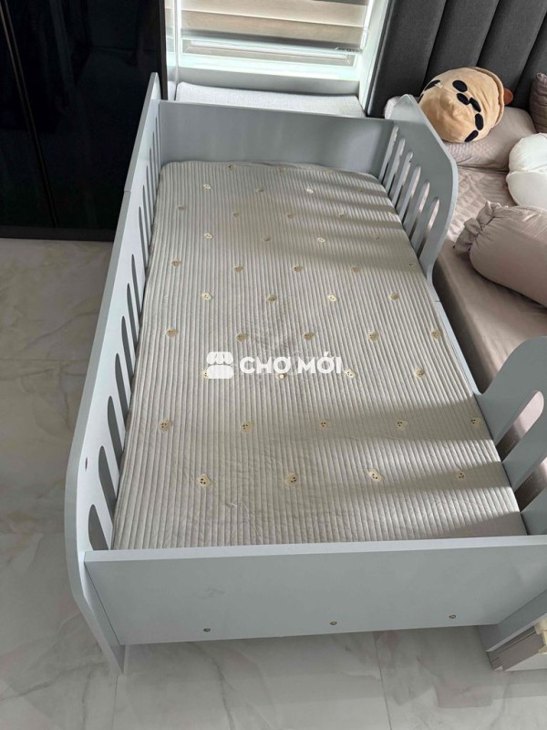giường ngủ cho bé 0-12 tuổi