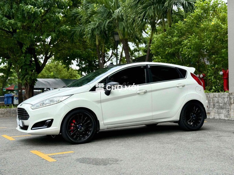 Ford Fiesta 2014 Titanium 1.5 AT - 70000 km