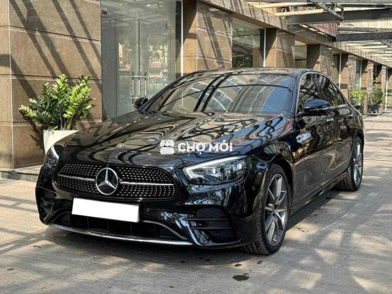 Mercedes E300 AMG giảm 600 triệu – Giá chỉ 2,3x tỷ