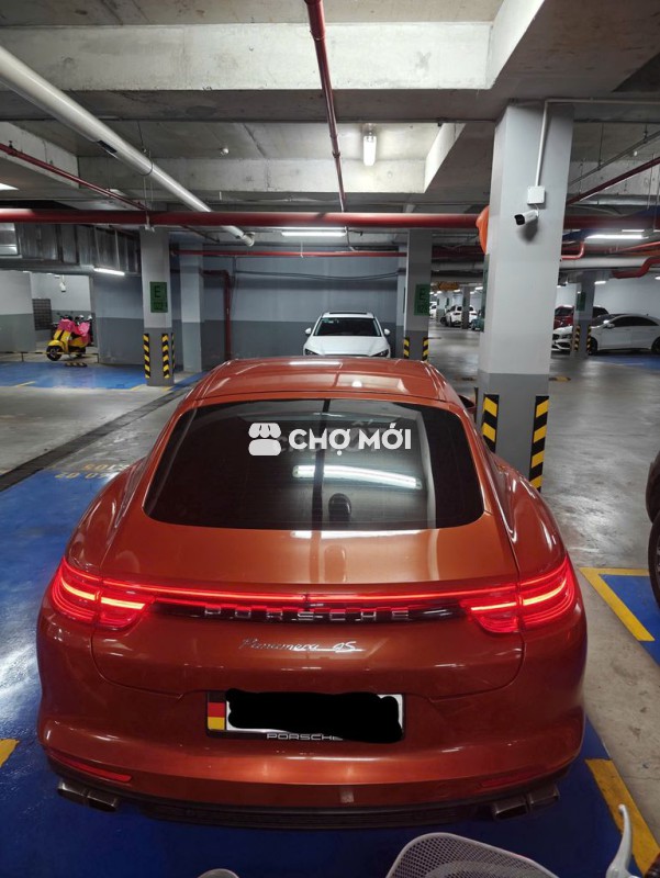 Porsche Panamera 99000km.